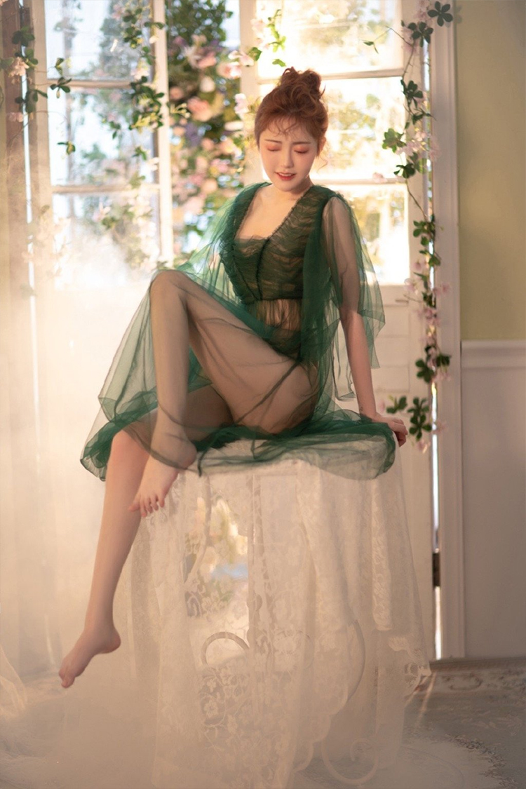 YY当红主播星妹妹性感写真照片套图第2张