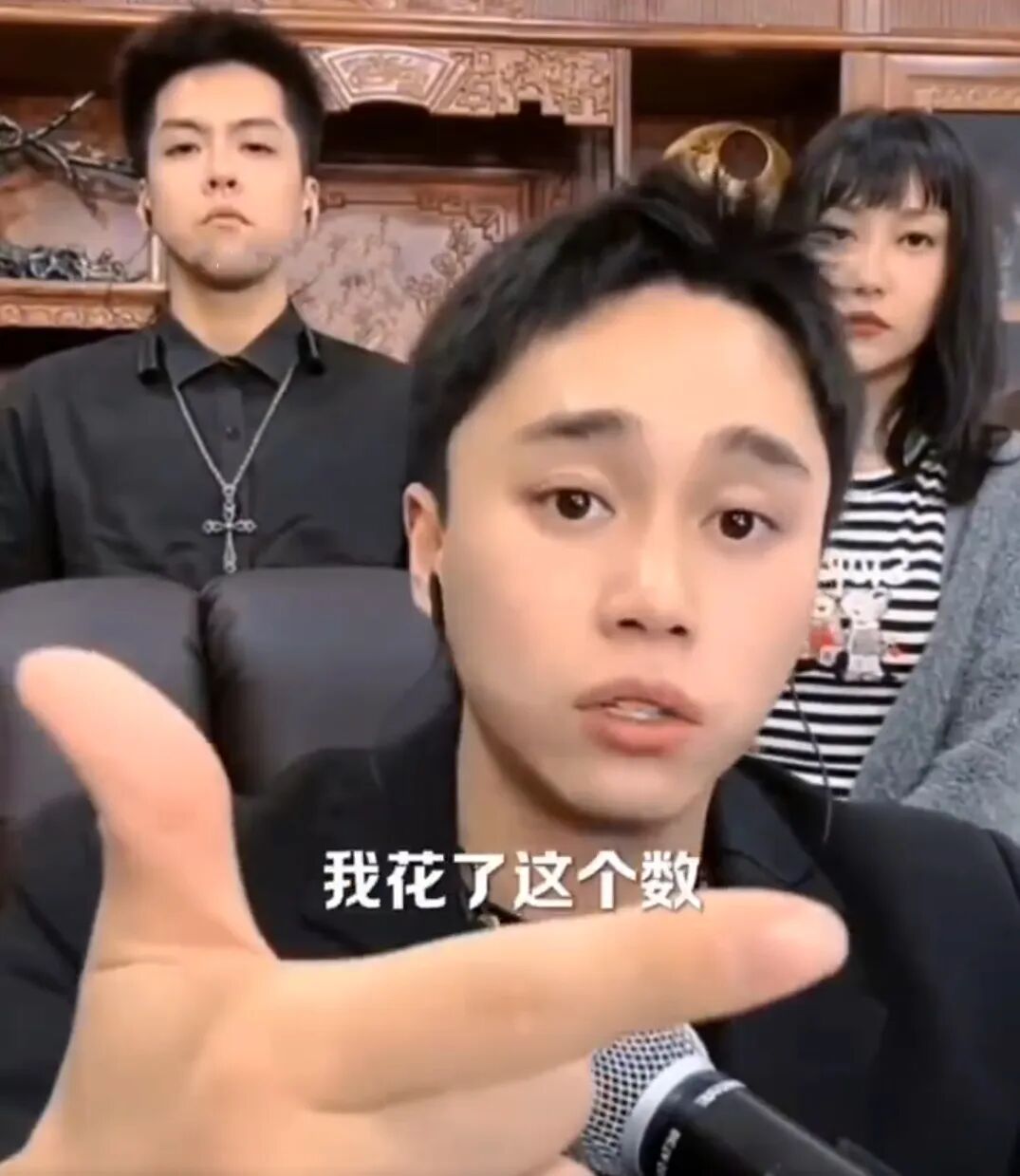 光写字楼就价值1个多亿,刘二狗自曝家产,每年收租能躺赚800万(图5)