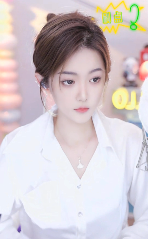 微凉不想直播了?给老板转8位数赎身,粉丝:挺哥可不差这点钱(图3)