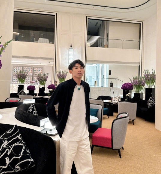 天佑自曝恋爱渣男史,无情很残忍!何婧婧男友买了保时捷911?(图4)