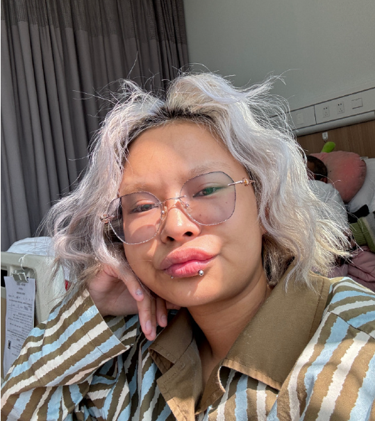 拍Vlog被医生误会报警,女网红委屈要求道歉,发文维权被说成网暴(图7)