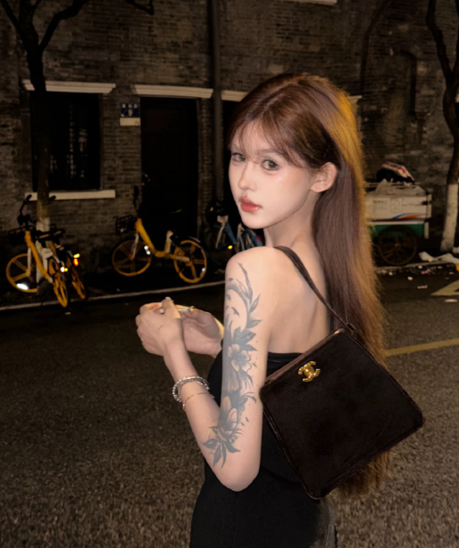 傲娇美承认与殷世航恋情复合?散打和二子爷停火,给二驴面子?(图1)