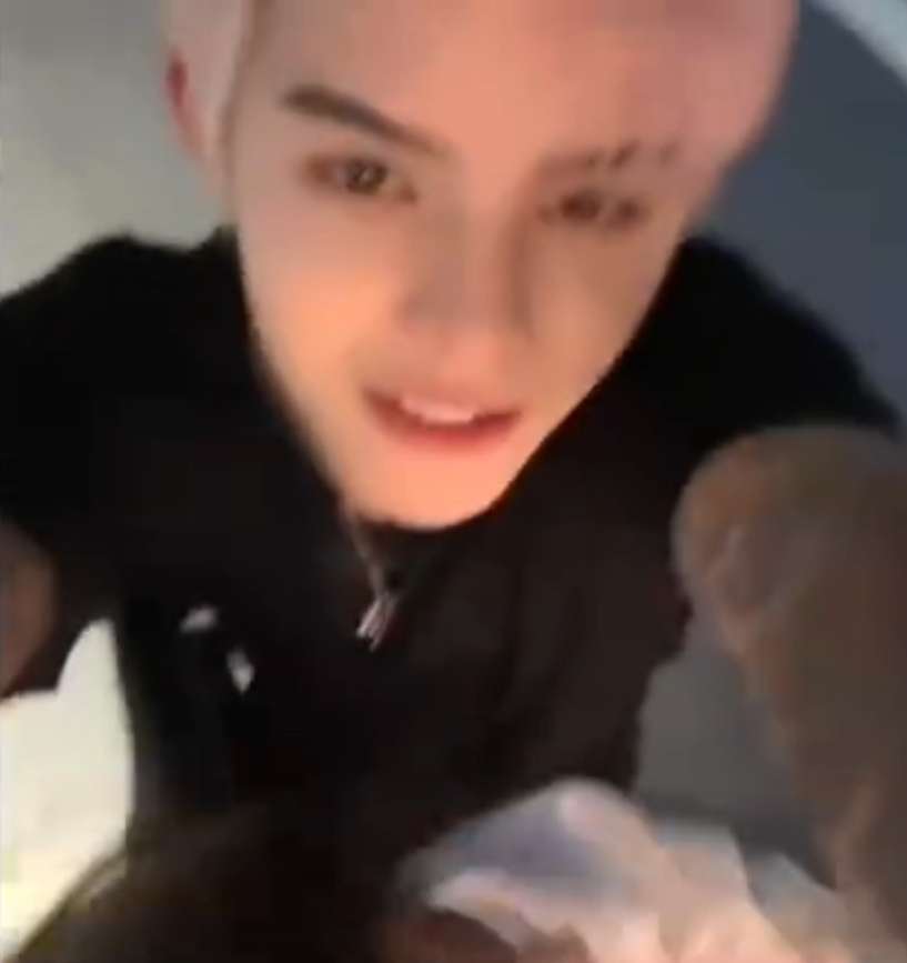 牌牌琦小伊伊花22万买两条牛仔裤？傲娇美公开和殷世航恋情，但不打算官宣(图4)