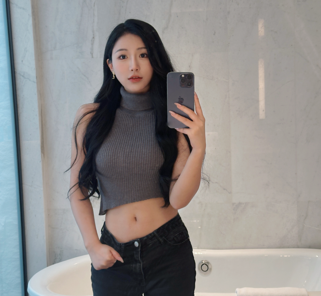 如今只剩500人气，小深深爆料离开斗鱼原因，小破站给得太多了(图1)