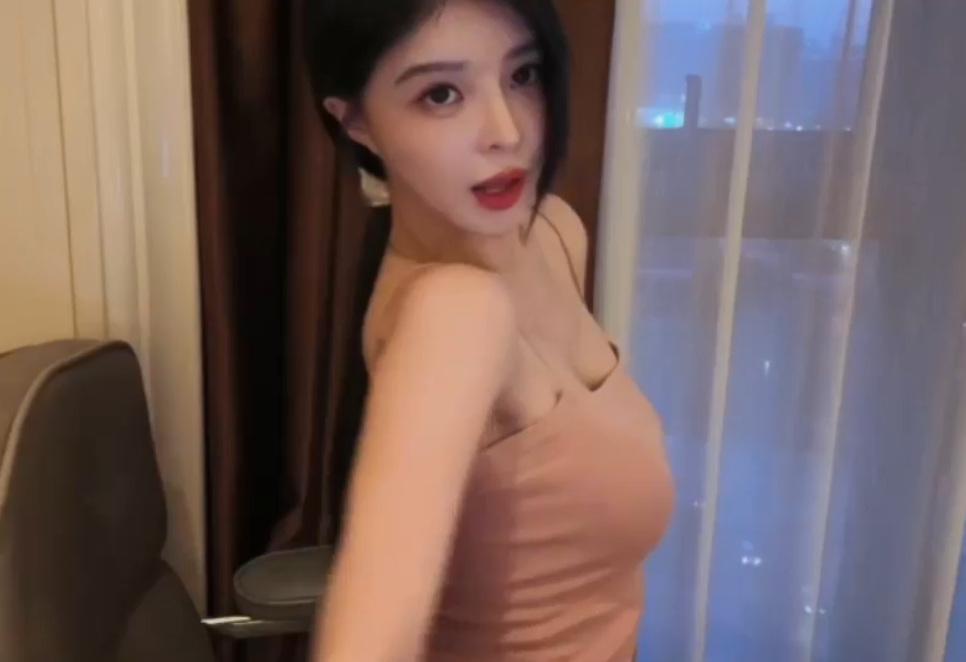 “旷工”两月找了份工作，苏恩自曝转型不跳舞，摇身一变打工人(图3)