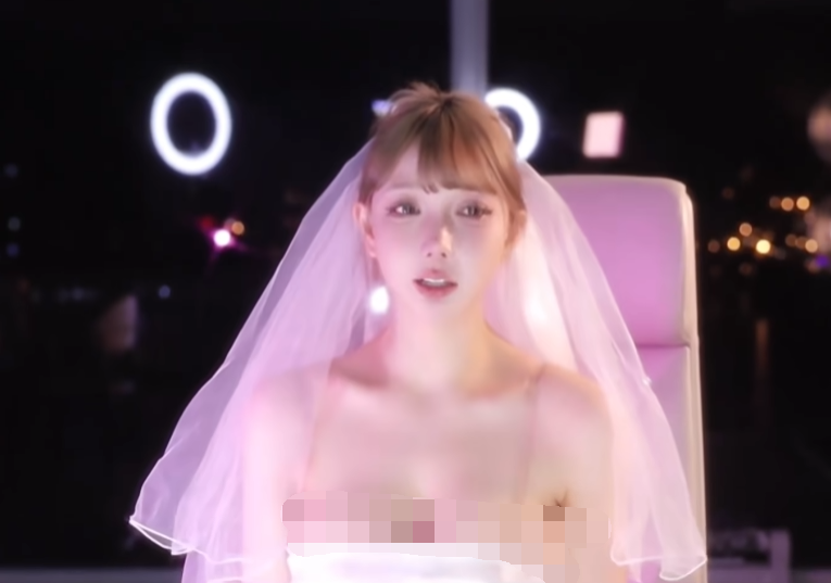 看女主播跳舞还得是斗鱼,米娜热舞回归首秀,收礼30万人气爆棚(图1)