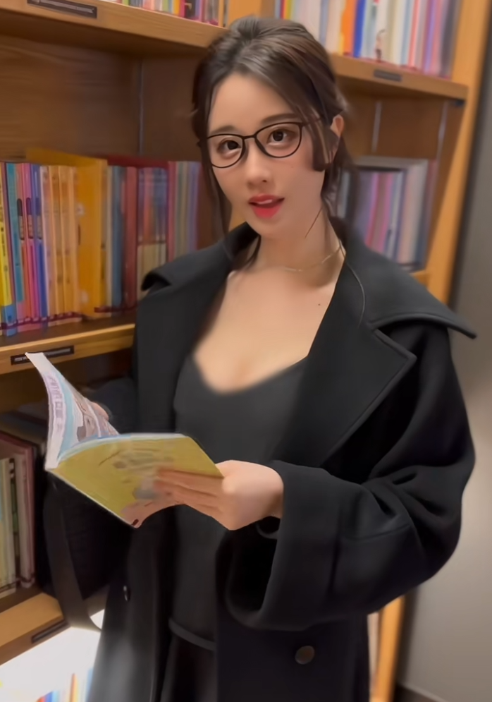 重返国内直播再遭封禁,轩子巨2兔回应:从未进入行业“黑名单”(图2)