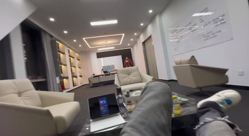 芮甜甜晒截图爆徐梦尧的瓜？阿哲发视频，首次爆光新办公室内景(图7)