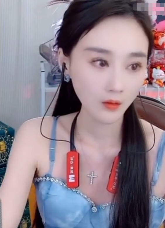 沈曼落泪怒斥ks官方不公！用低价国货化妆品？文静：国货很好用(图4)