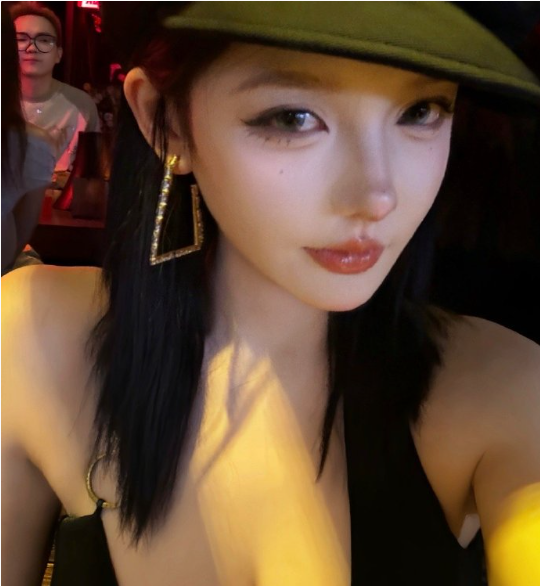 靠跳舞赚钱并不羞耻，米娜不想伤害自尊，不会更“进一步”发展(图1)