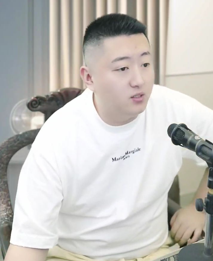 张千发回应跟李嘉文事件！小洲表态：合约到期后仍会跟YY续约(图5)