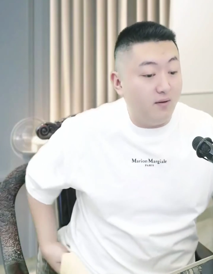 张千发回应跟李嘉文事件！小洲表态：合约到期后仍会跟YY续约(图6)