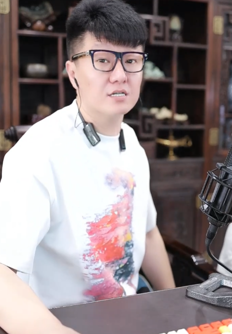 大佛不敢给小天天兜底,价格太贵,文儿感恩YY给他超过80%人的财富(图2)