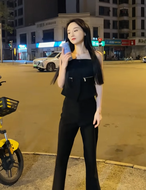 王婆说媒爆红网络,沈曼想去担心被说蹭流量,自曝30岁还单身原因(图4)