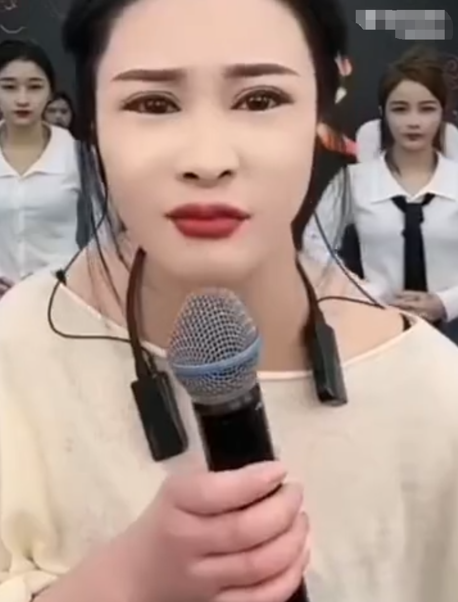 洋姐点评打道之战是分脏不匀,丁老五提醒猫妹妹:早晚后悔不应撕师父(图1)