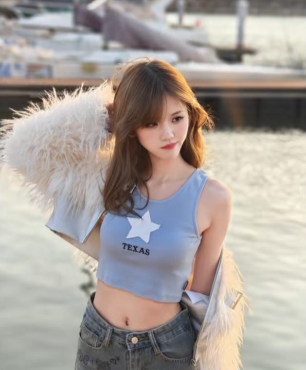 井川里予微博遭“批判”，脑子里没东西装文艺，假装自己很有文化(图5)