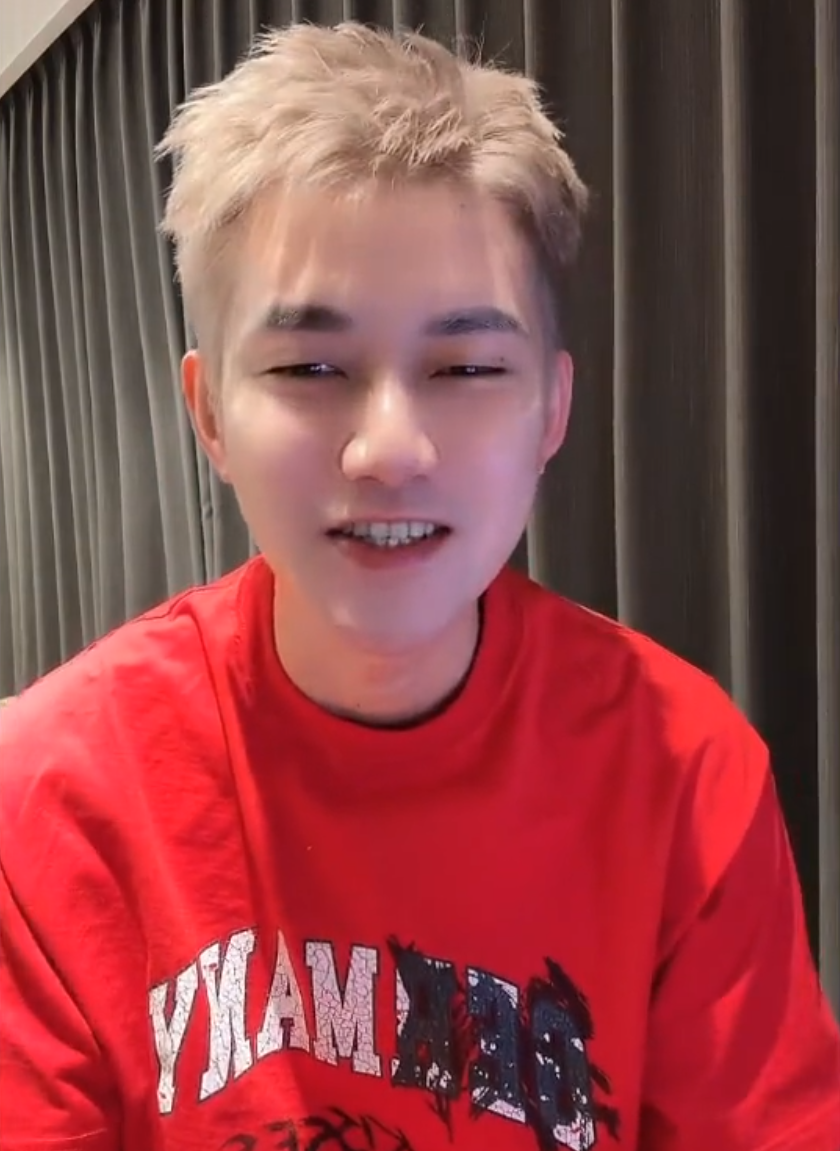 头条开赛前震慑阿哲？YY发布处罚通报，初恋涵夏可可500万违约金(图1)