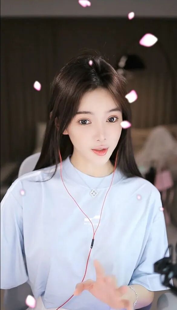 芮甜甜自曝想生个孩子可惜没老公,新VP大哥清醒哥反应很慢?(图5)