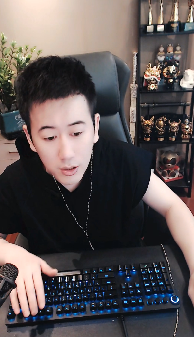 方丈回应二驴9月1号直播，胡编乱造？娱加AK回应7038易主传闻？(图3)