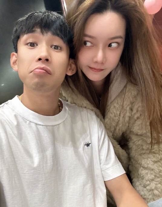 天佑祝福有能力的兄弟越飞越高？不满小弟，没抽过成，放过我吧！(图2)