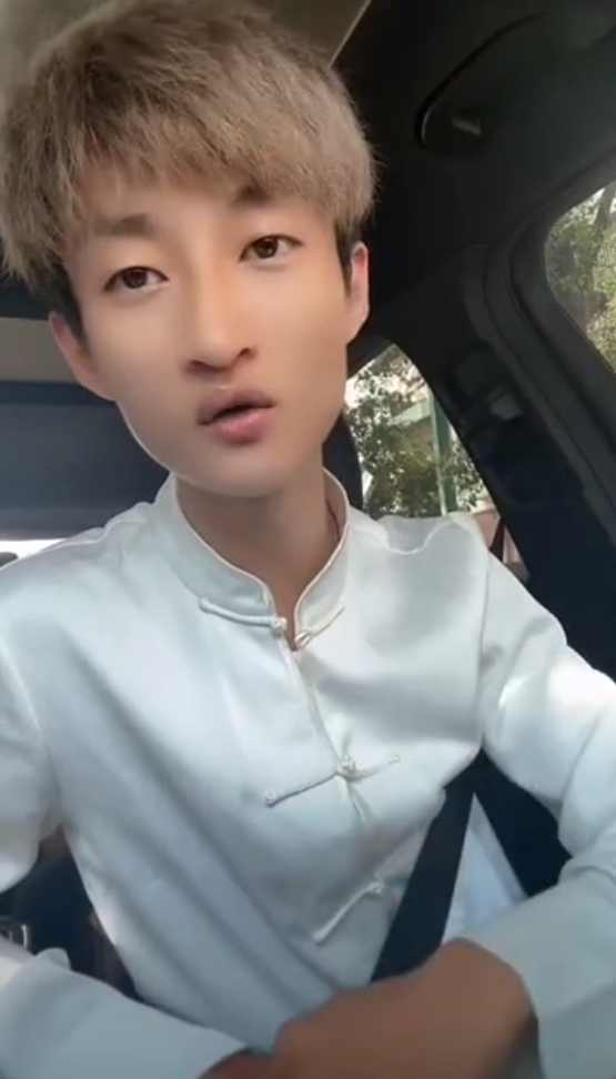 祁天道散打和平解约,恢复自由身!网友曝出王杉杉和杜明远谈恋爱了(图1)