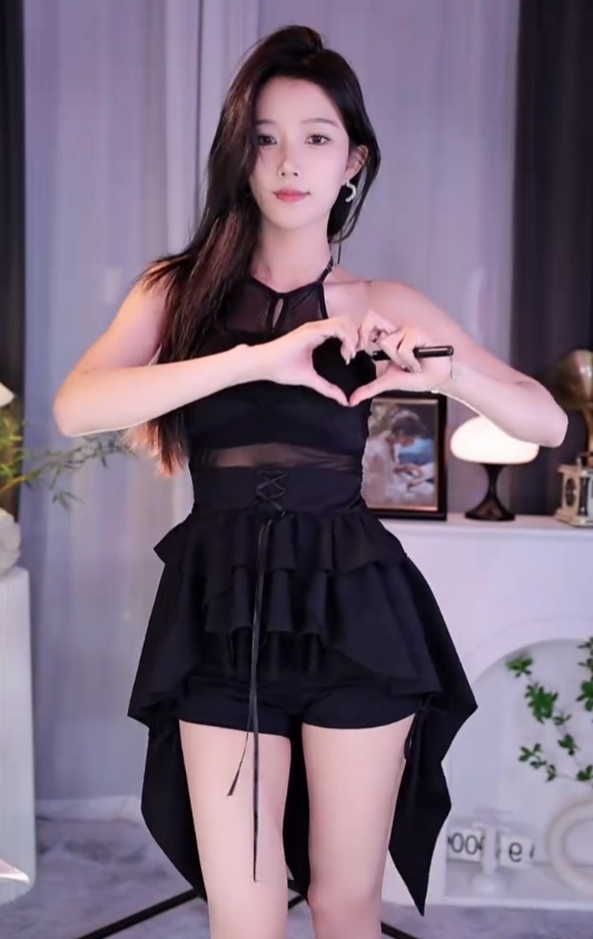 脸上玻尿酸全都溶解，女主播自曝“原生态”，脸上没有科技与狠活(图4)