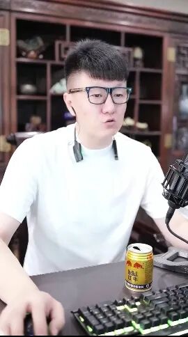 小洲自曝从未拿过签约费，在YY已无对手！担心大佛与女主播一层，佛嫂亲自规划(图3)