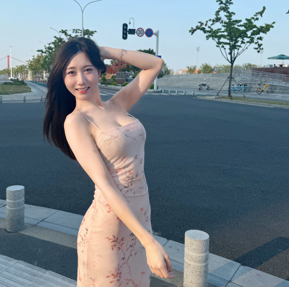 小小玉酱畅谈婚恋观，宁愿单身不会“滥找”，可以没钱但身体要好(图1)