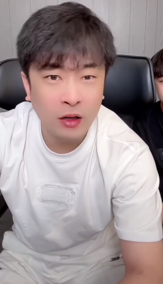 辛巴：不做平台因只能带走一千万人，高忆晨专场丈母娘，归根结底没钱(图1)