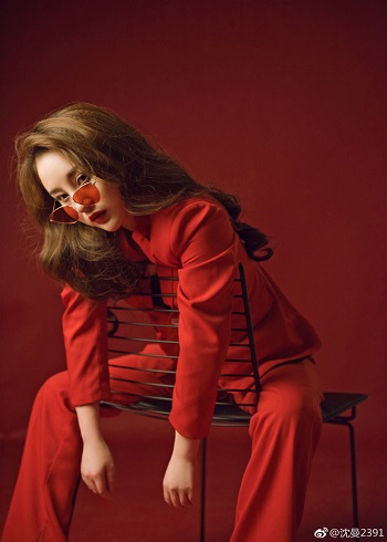 沈曼（主播个人百科资料与简介）