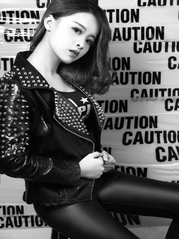 yy俏皮与大胸相结合—美女主播灵儿美照来袭！第7张