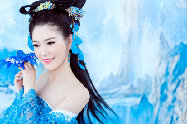 古风也诱人？别无所求只想舔屏！yy美女主播薇薇安写真第5张