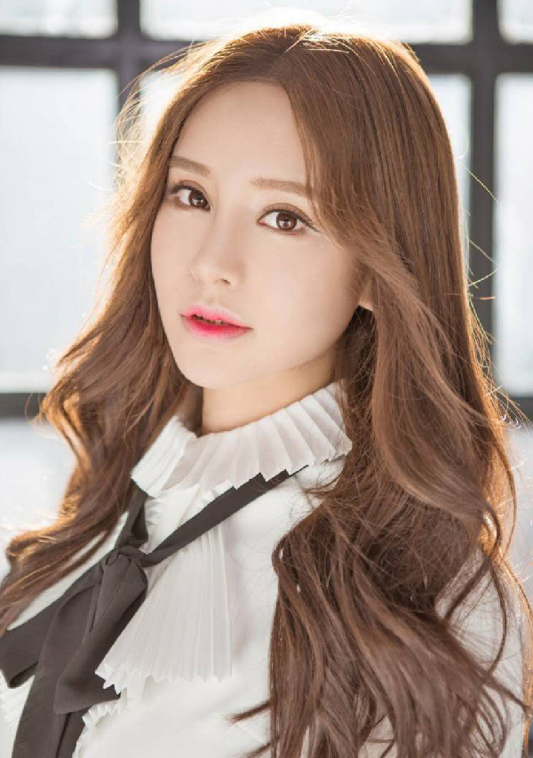 雅森新晋女主播薇薇安写真照片，顶尖绝色第2张