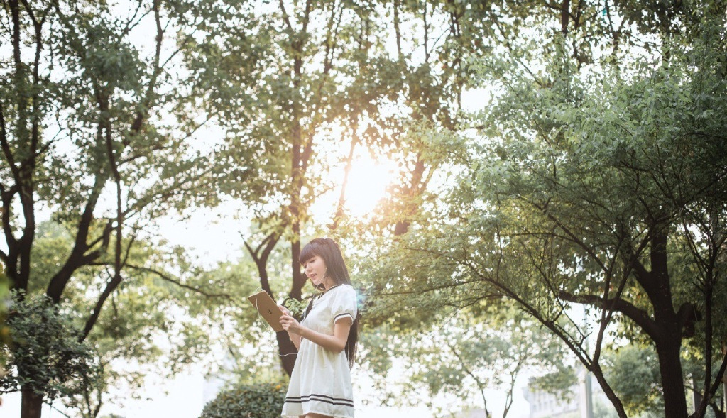 YY美女人气主播星妹妹写真照片合集第18张