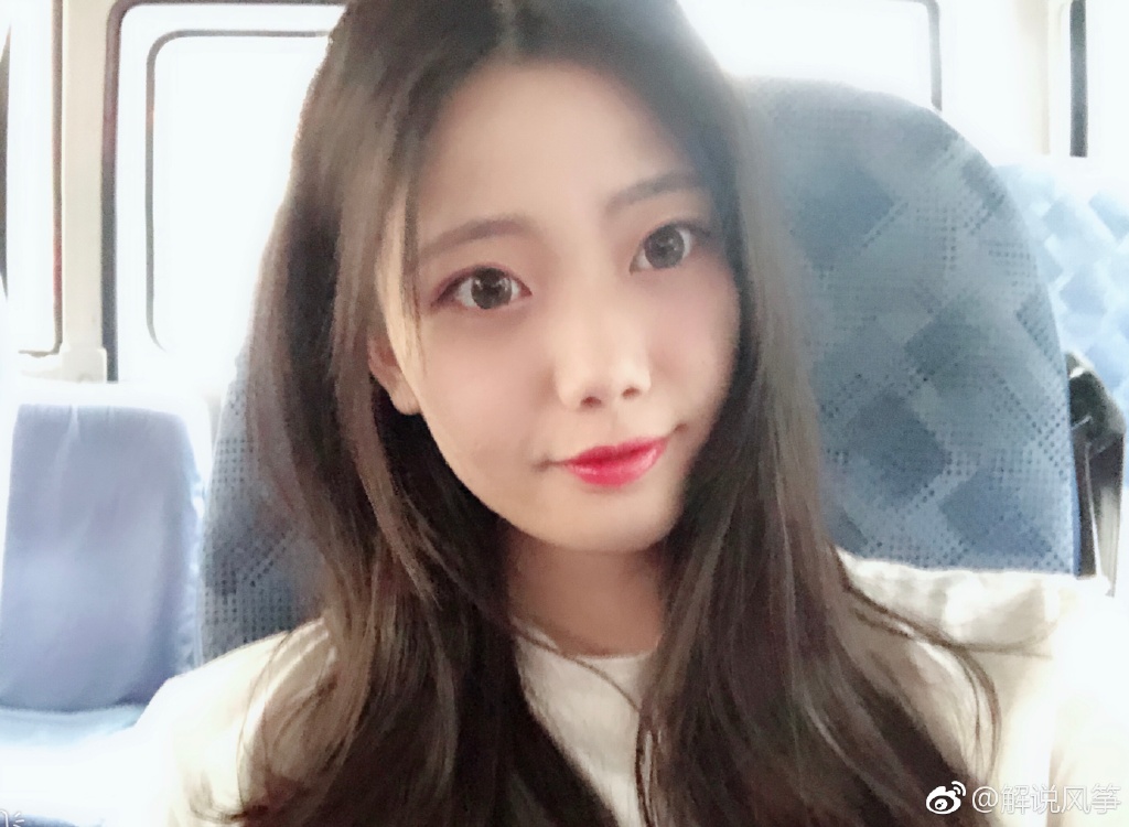 YY直播解说风筝、绝地求生女解说风筝写真图集第5张