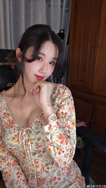 虎牙美女主播轩子巨2兔最新图集第5张