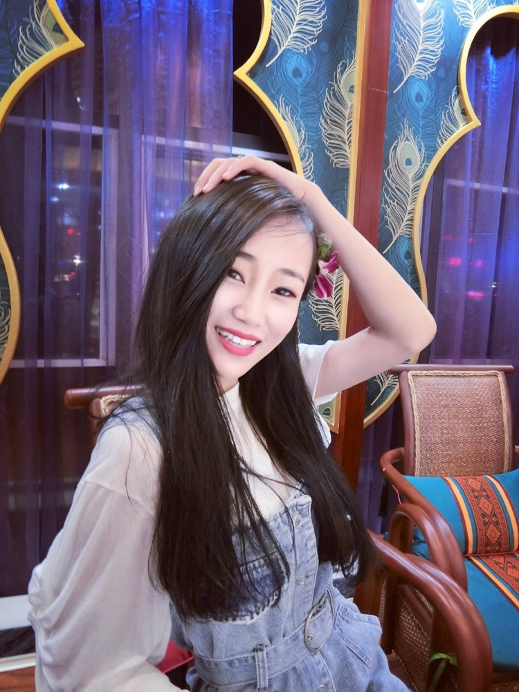 快手红人谢宝悦高清生活照片！第5张