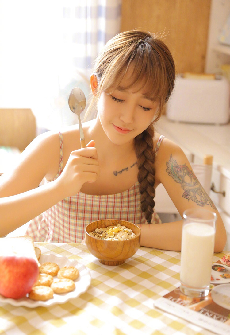 快手人气网红黑暗萝莉大美清纯写真照片第8张