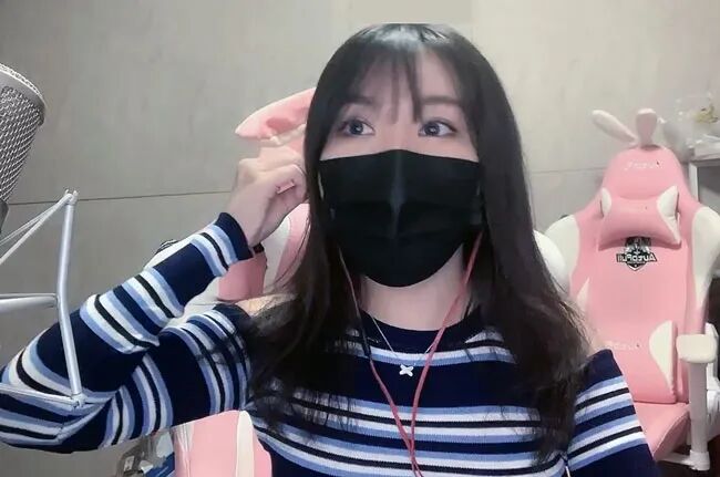 经历了重大人生巨变，PDD停播原因是丧父，上线爆料即将回归复播(图1)