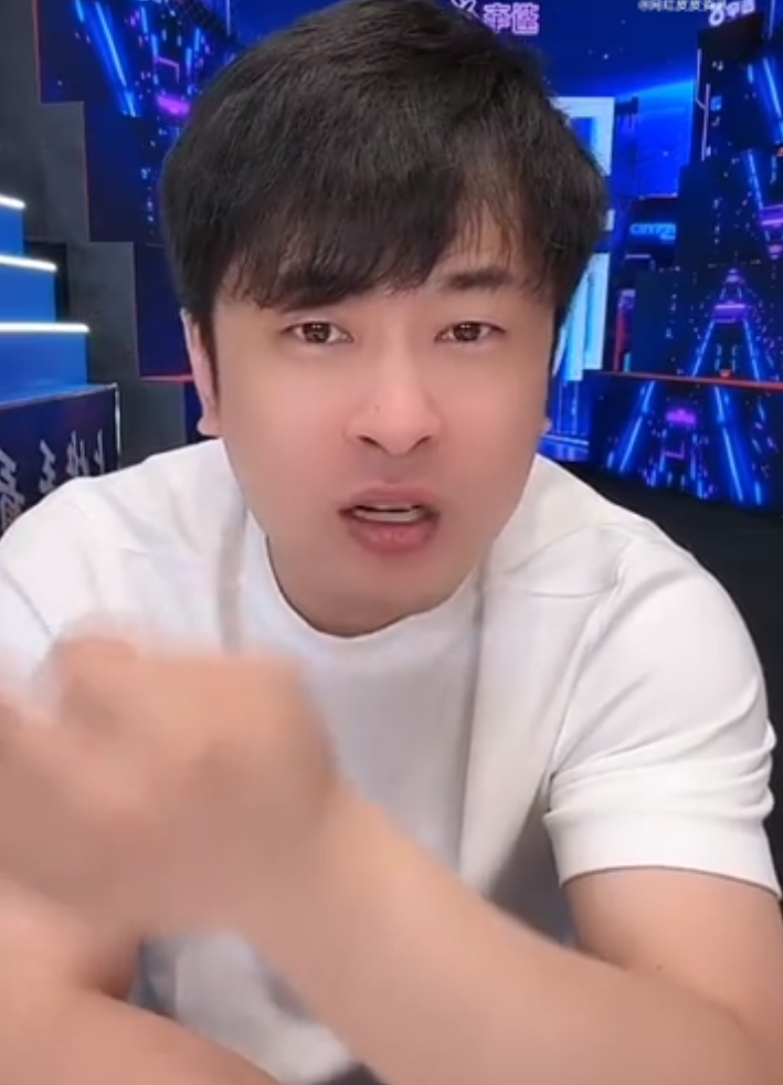 辛巴谈捐款，我爱祖国可以奉献生命！女儿亮相害怕受到伤害提前放话(图2)