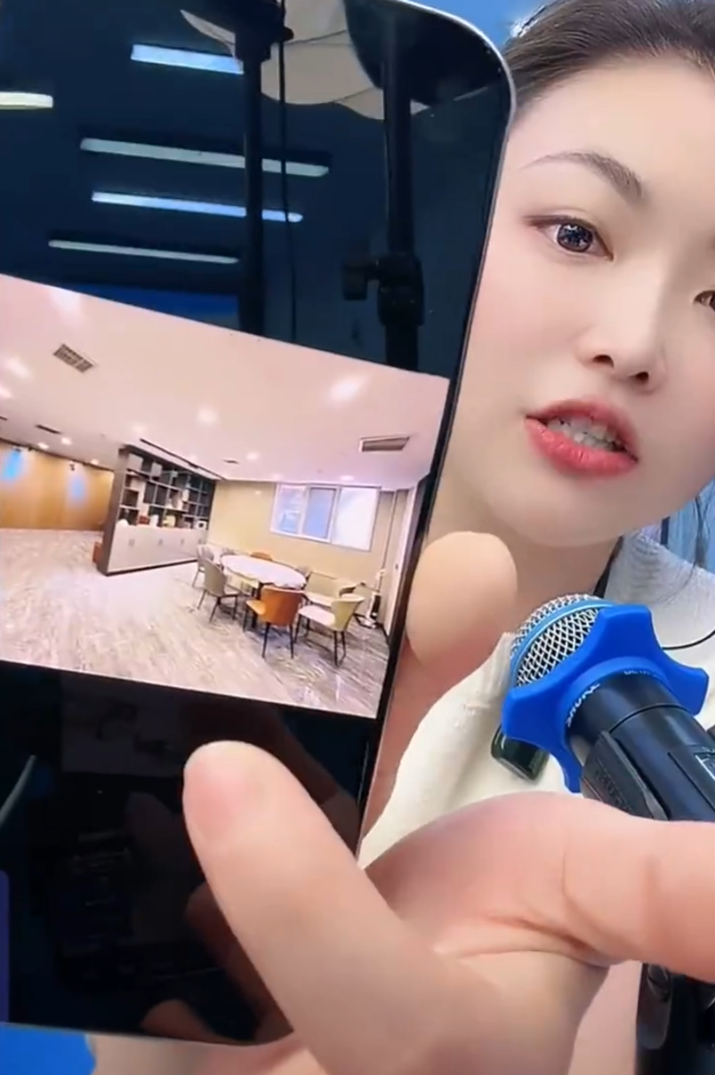 白小白公开大儿子，跟妈妈长得好像！仙洋办活动为捧如意，一月内必扛旗！(图7)