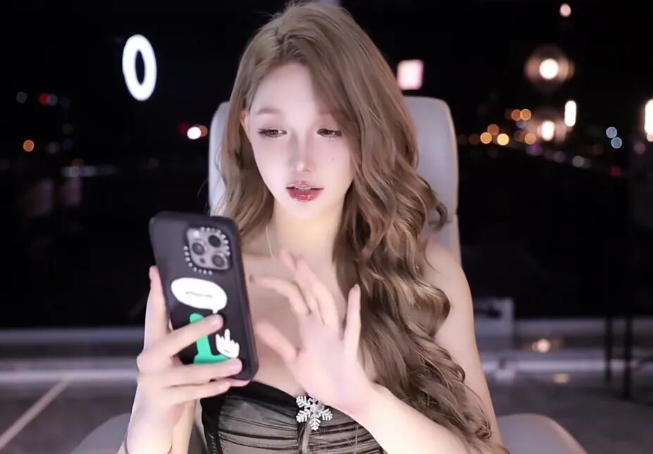 我好歹是舞蹈区一姐，米娜自曝直播收入，给家里就花了500多万(图4)