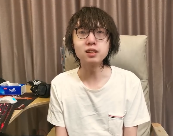 隔了一天还想呕吐?米娜与Mlxg同住一栋楼,与其喝酒双双喝醉(图3)