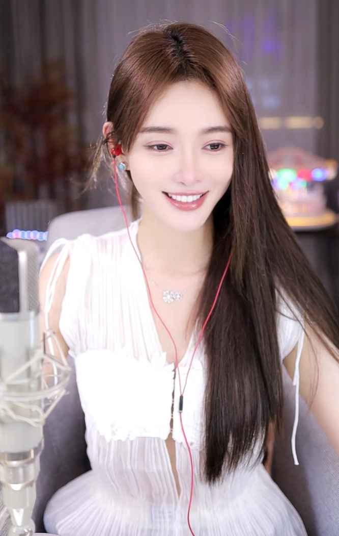 芮甜甜透露:早就与YY直播和解!羊哥谈与小毒液关系,很纯真!(图1)