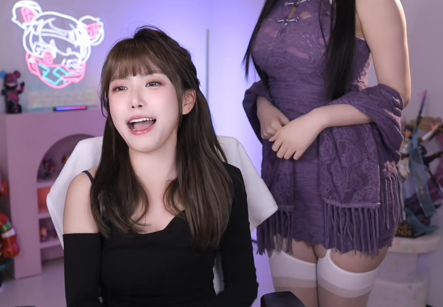 周淑怡首秀尴尬整活儿,没活硬整太无聊,次日人气直接“腰斩”(图4)