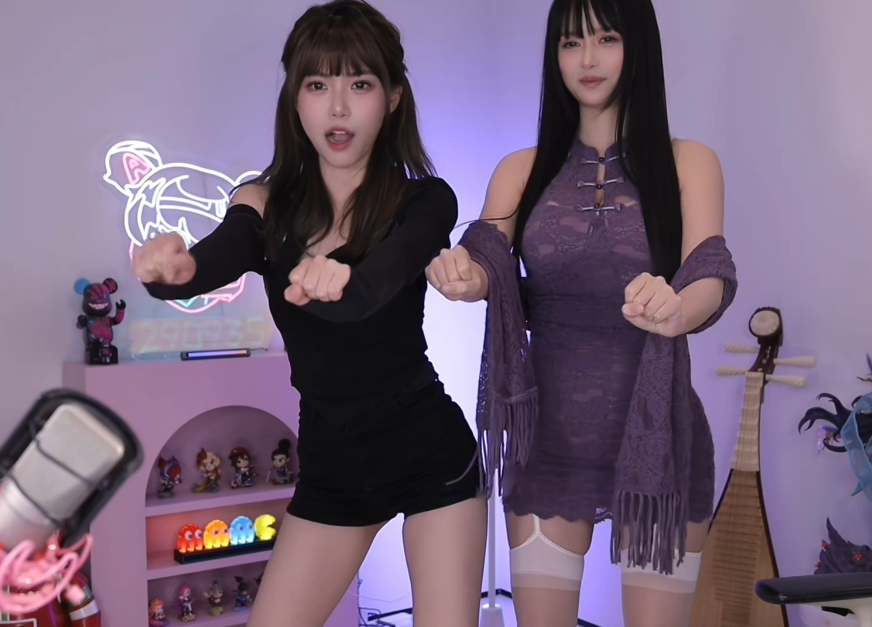 周淑怡首秀尴尬整活儿,没活硬整太无聊,次日人气直接“腰斩”(图5)