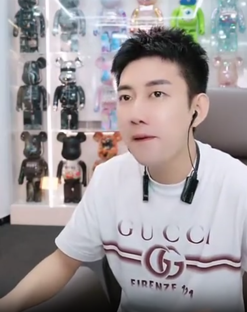 到场网红最全！天津李四活动为争口气，阿哲在抖音拒签八卦主播？(图6)