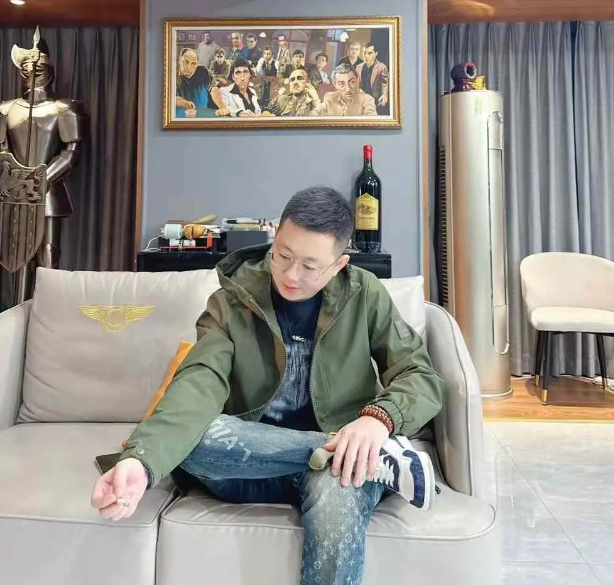 方丈妈妈是太原老葛粉丝？王小源没想好去哪，YY收入其实挺高的(图5)