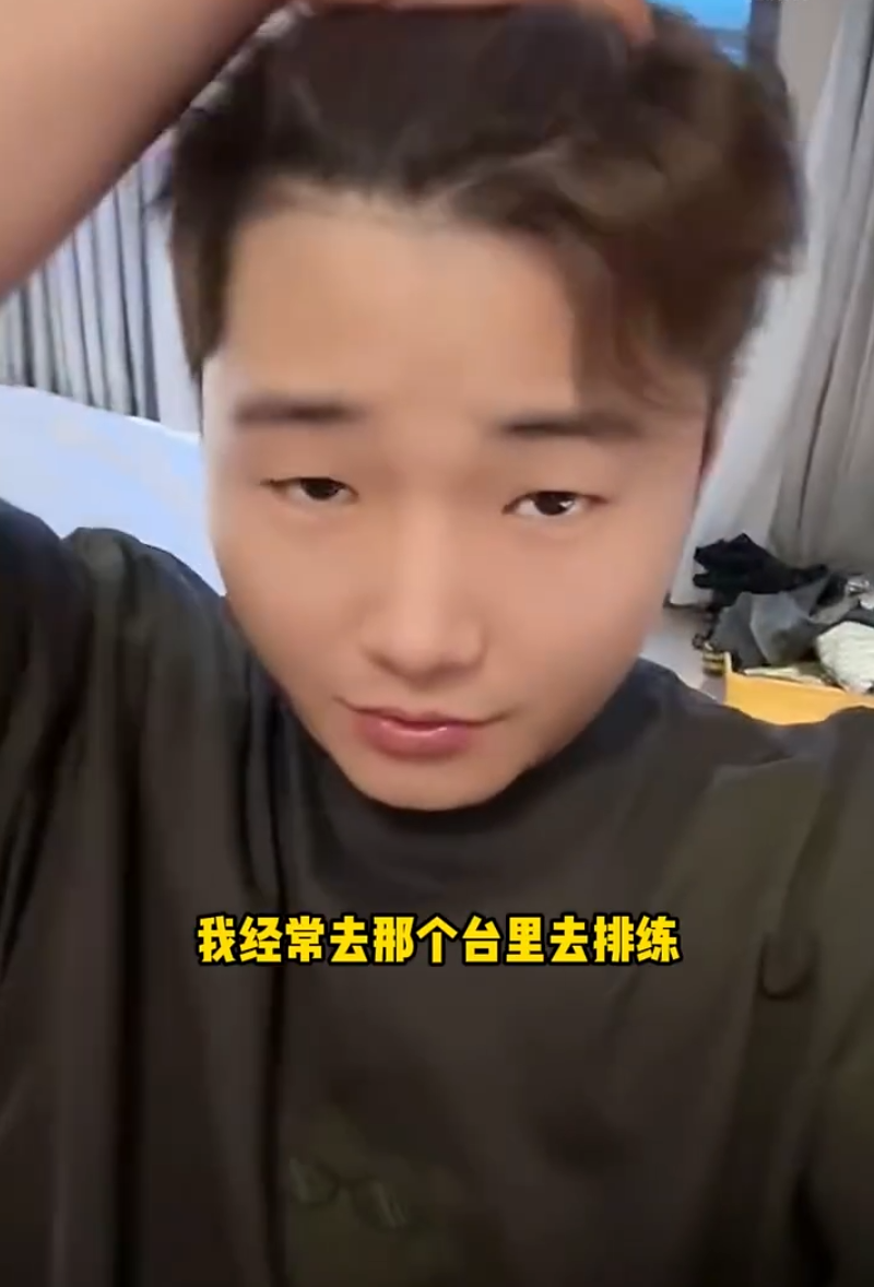 李嘉欣回应网友“知三当三”?网红主播白小白辟谣没上央视春晚!(图4)