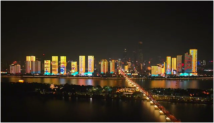 YY2024巅峰年度盛典，颜可AK登台加冕，于文文、安崎歌舞燃爆全场(图2)